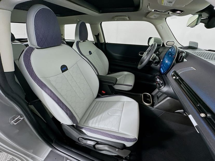2025 MINI Cooper S - Image 27