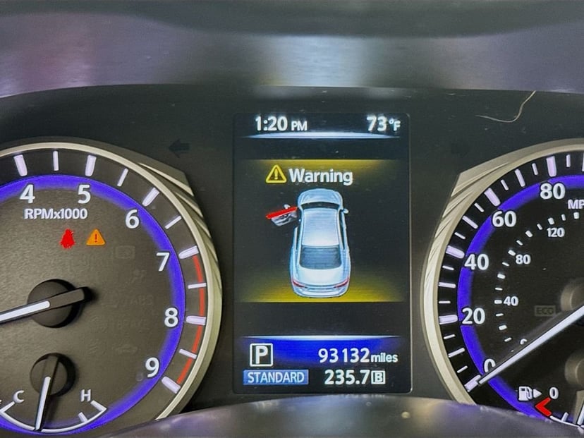2017 INFINITI Q50 - Image 16