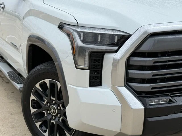 2023 Toyota Tundra Hybrid - Image 3