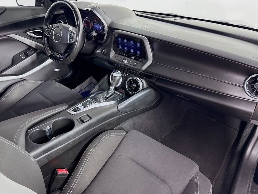 2019 Chevrolet Camaro - Image 35