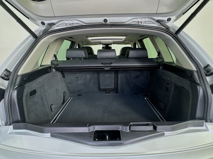 2010 BMW X5 - Image 32