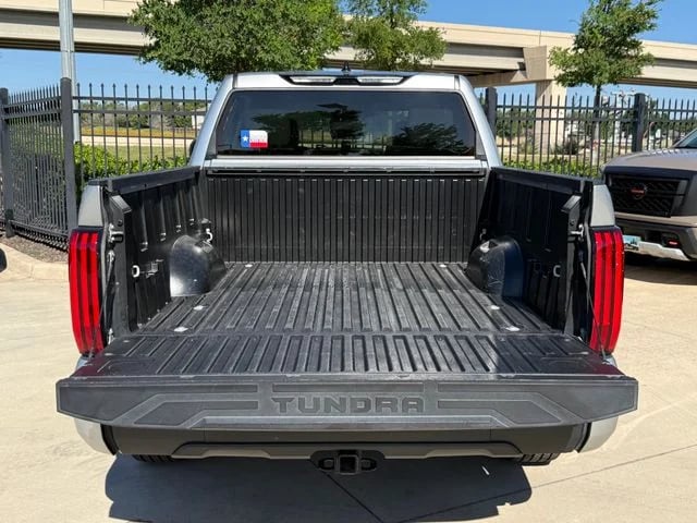 2022 Toyota Tundra - Image 27