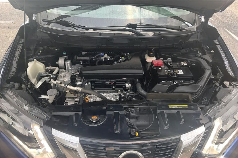 2017 Nissan Rogue - Image 32