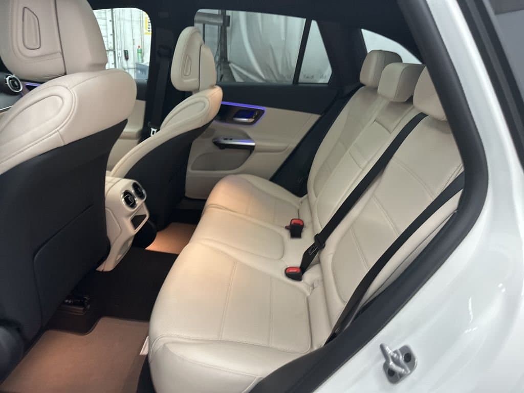 2026 MERCEDES-BENZ GLC - Image 23