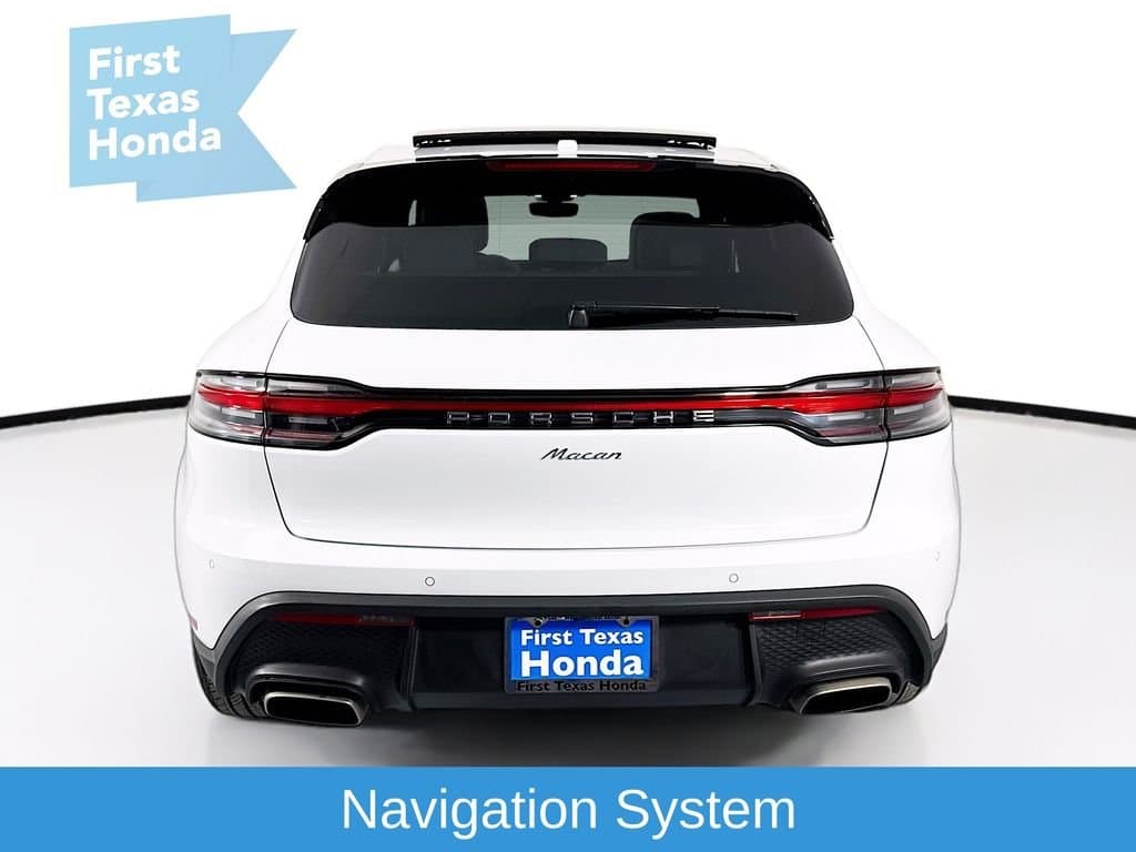 2024 PORSCHE Macan - Image 7
