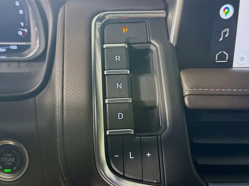 2022 GMC Yukon - Image 21
