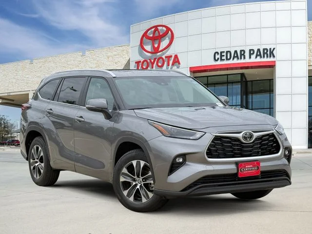 2025 Toyota Highlander - Image 1