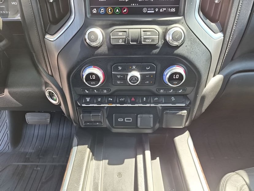 2022 GMC Sierra 2500HD - Image 40