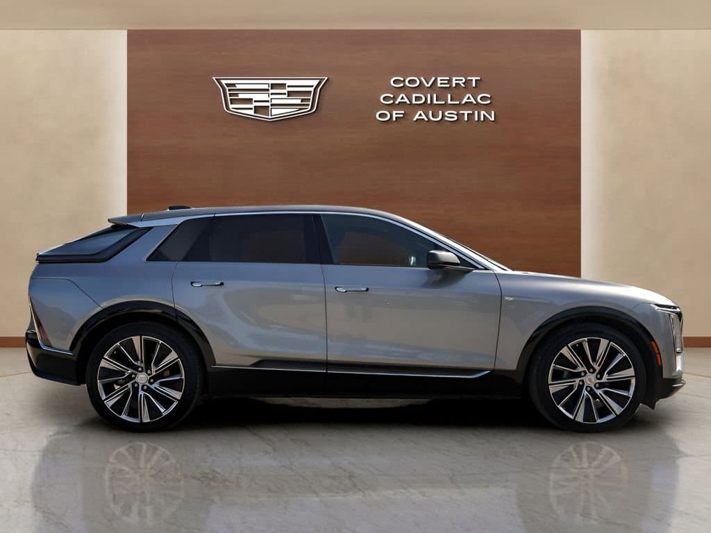 2025 Cadillac LYRIQ - Image 5