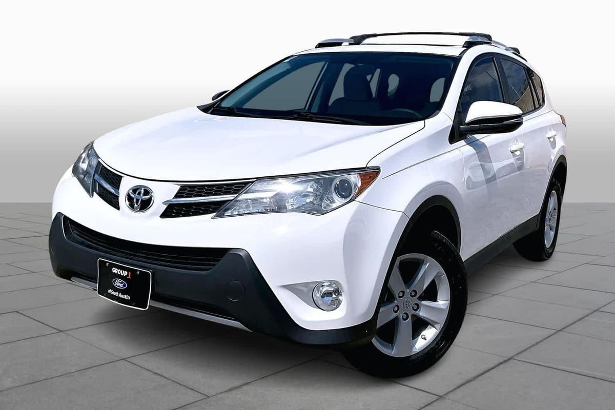 2013 Toyota RAV4 - Image 38