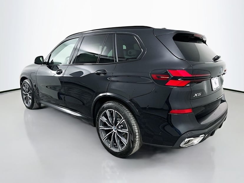 2026 BMW X5 - Image 7