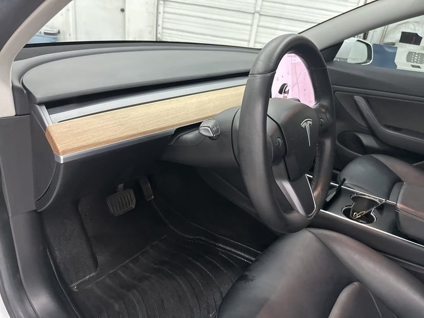 2019 Tesla Model 3 - Image 10