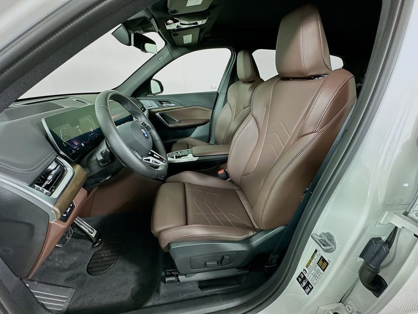 2025 BMW X1 - Image 21