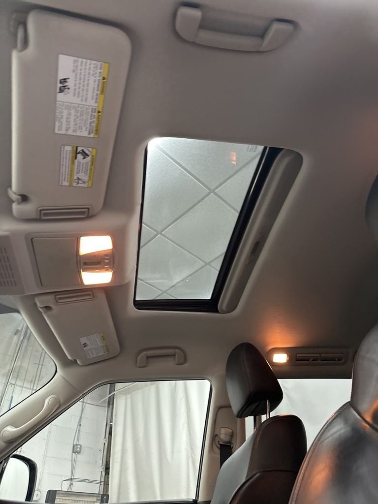 2018 INFINITI QX80 - Image 19
