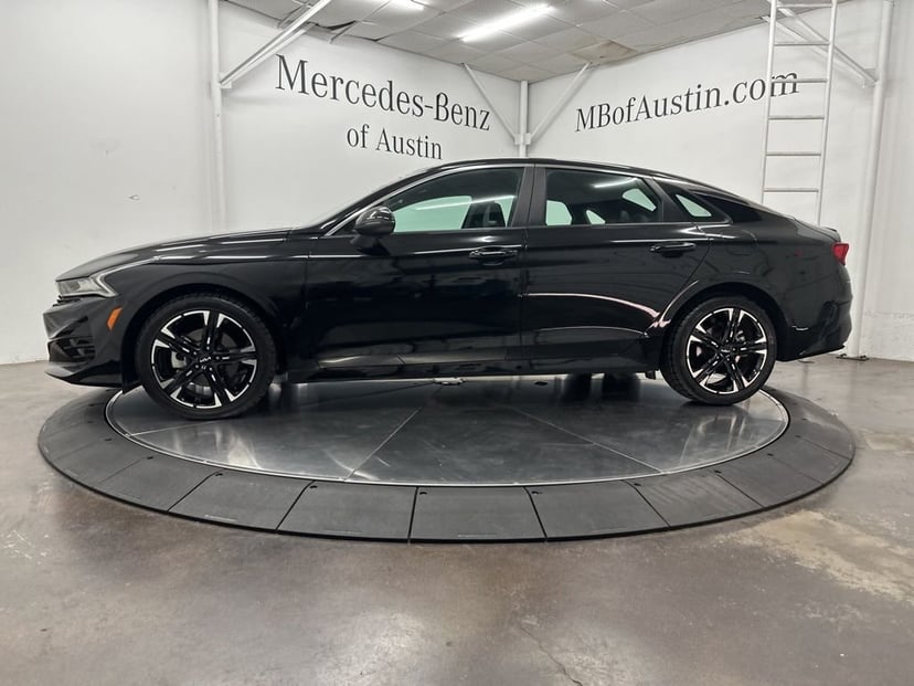 2022 Kia K5 - Image 4