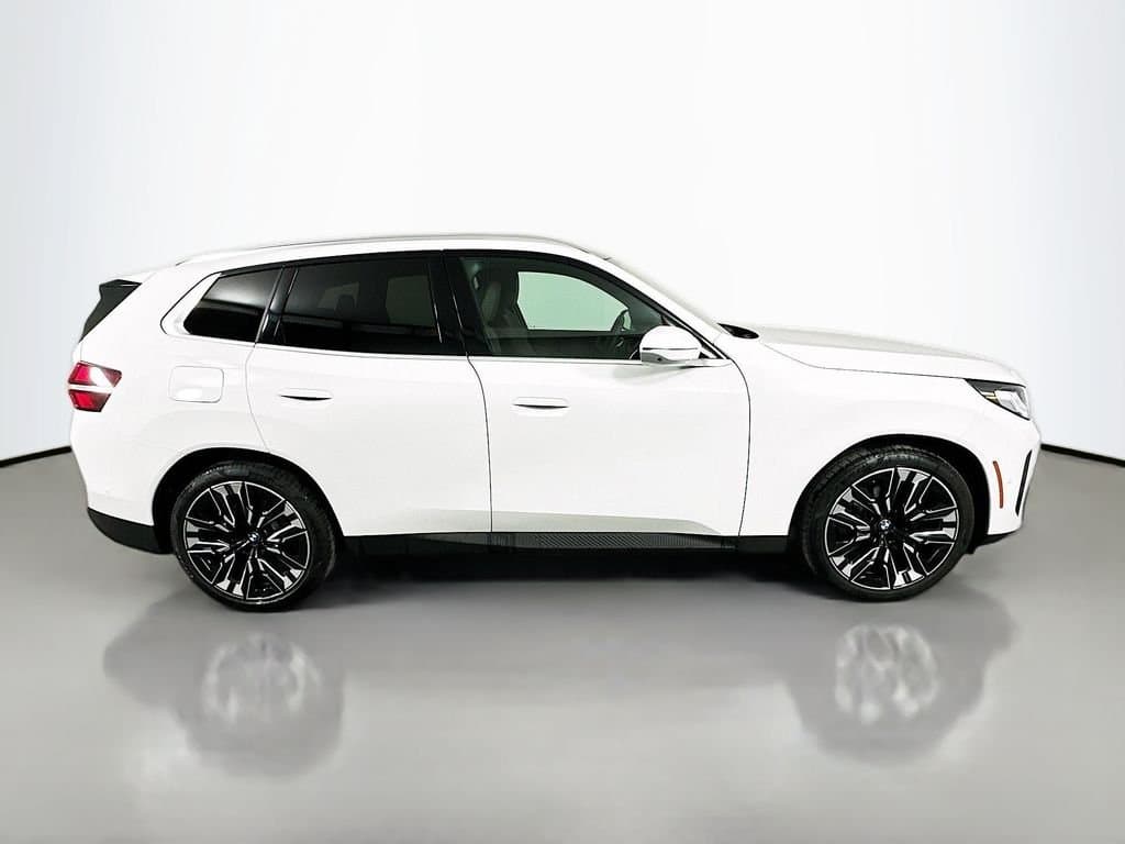 2025 BMW X3 - Image 4