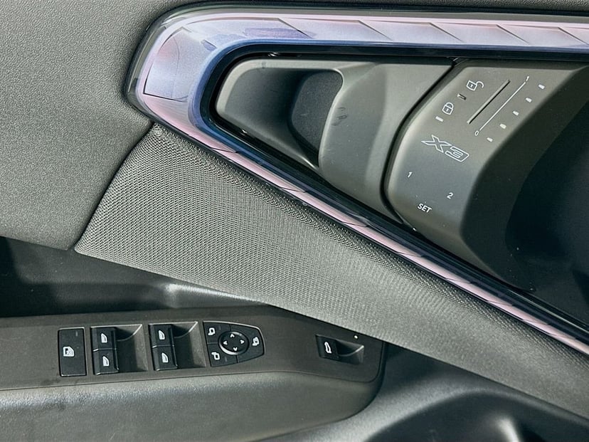 2025 BMW X3 - Image 16