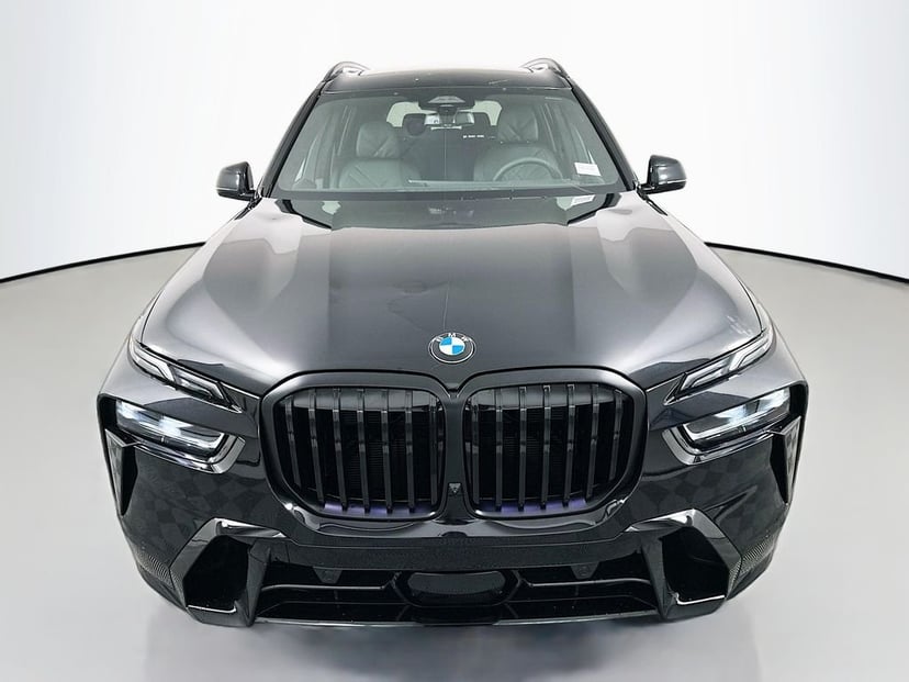 2026 BMW X7 - Image 2