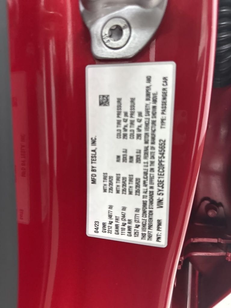2023 Tesla Model 3 - Image 27