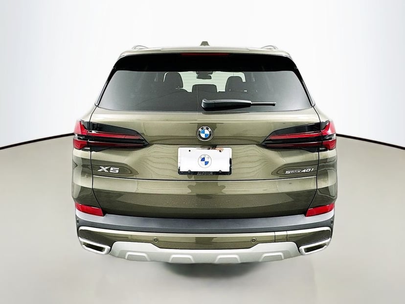 2026 BMW X5 - Image 6