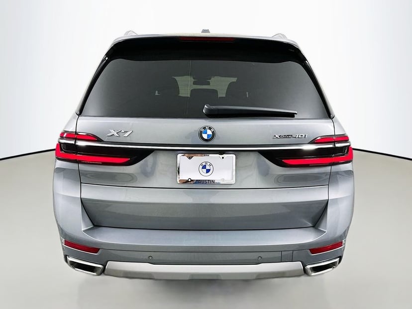 2024 BMW X7 - Image 6