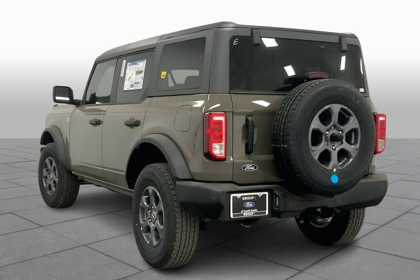 2026 Ford Bronco - Image 11