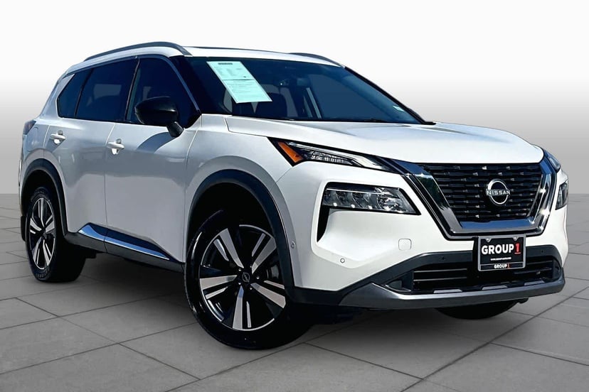 2023 Nissan Rogue - Image 2