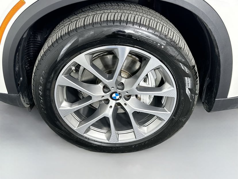 2024 BMW X5 - Image 32