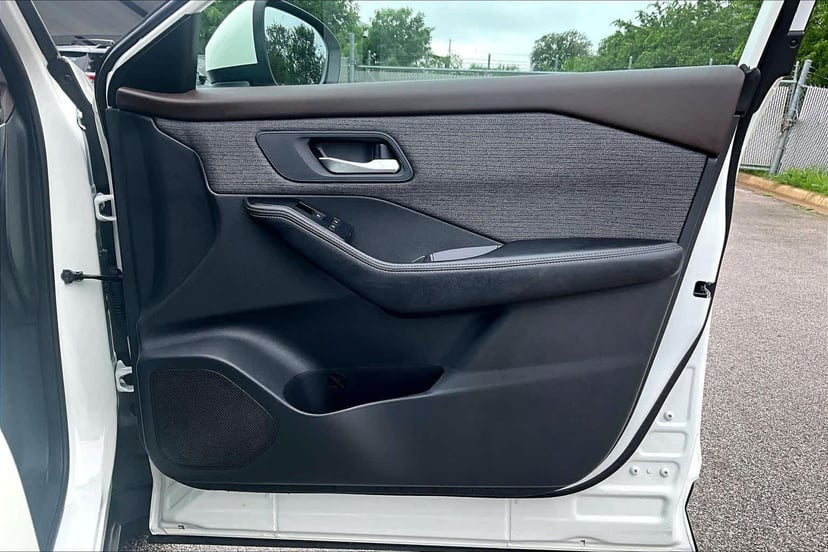 2022 Nissan Rogue - Image 22