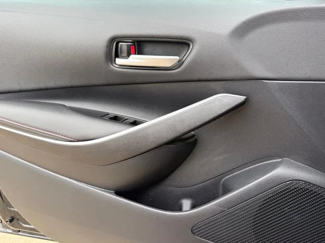 2025 Toyota Corolla - Image 20