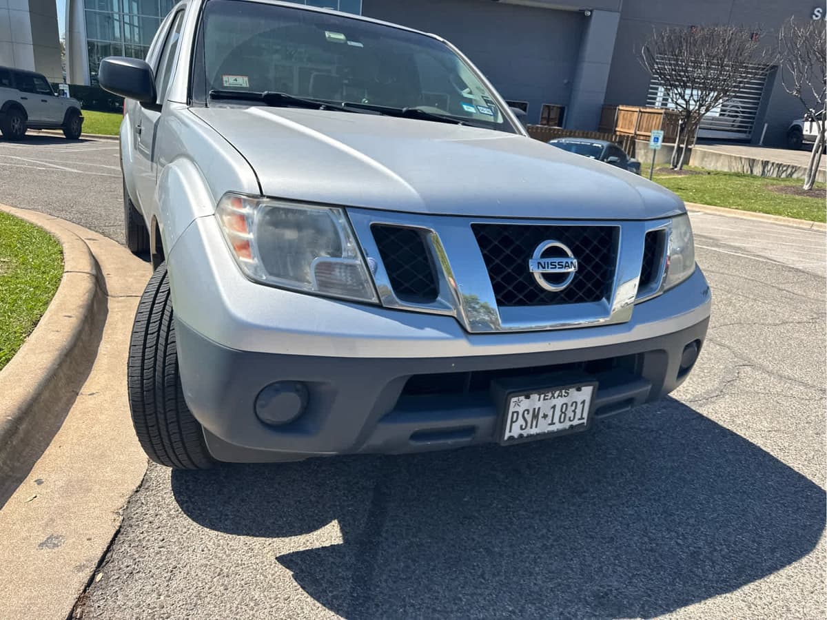 2013 Nissan Frontier - Image 2