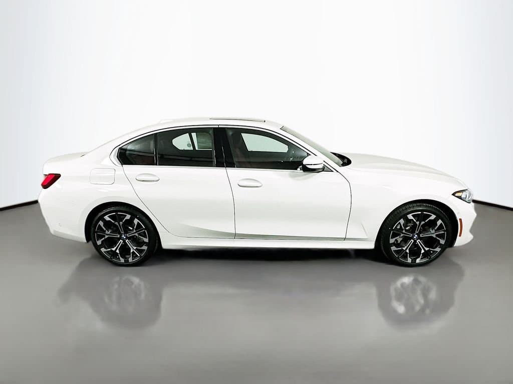 2026 BMW 3 Series - Image 4