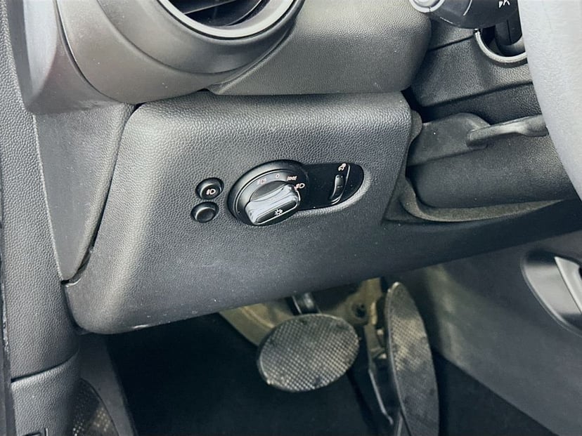 2015 MINI Cooper S - Image 10