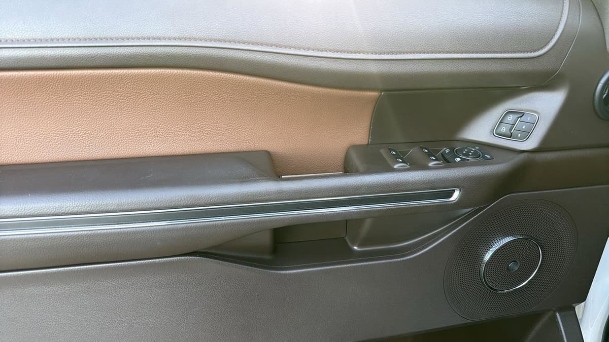 2024 Ford Expedition - Image 12