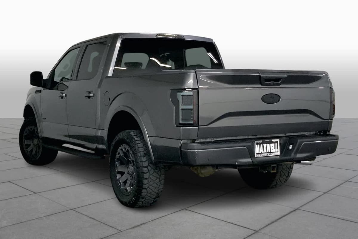 2016 Ford F-150 - Image 10