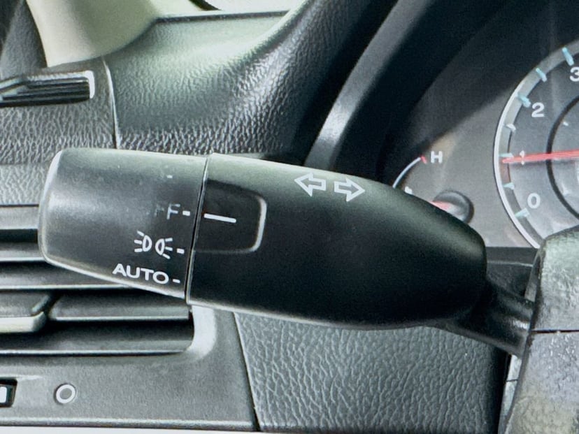 2012 Honda Accord - Image 13