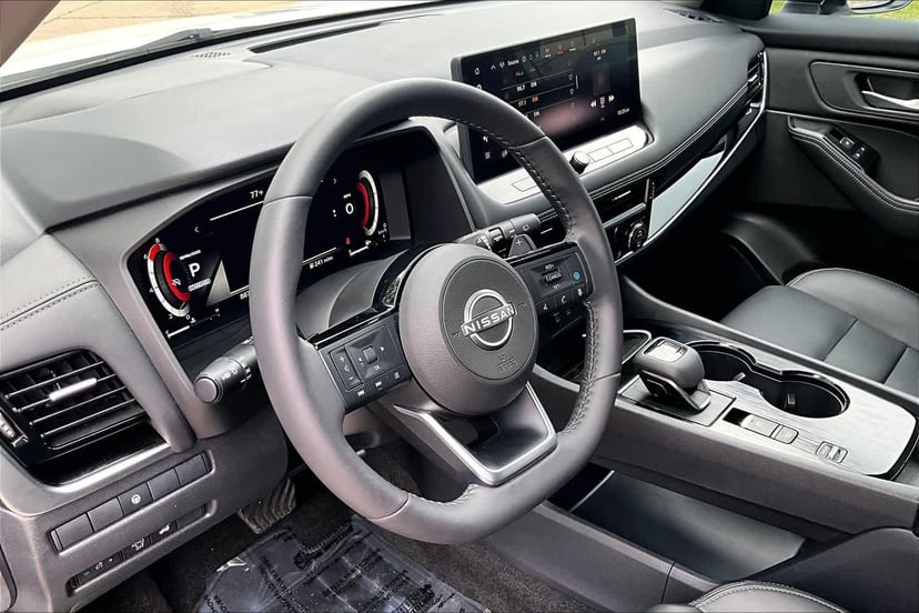 2024 Nissan Rogue - Image 18