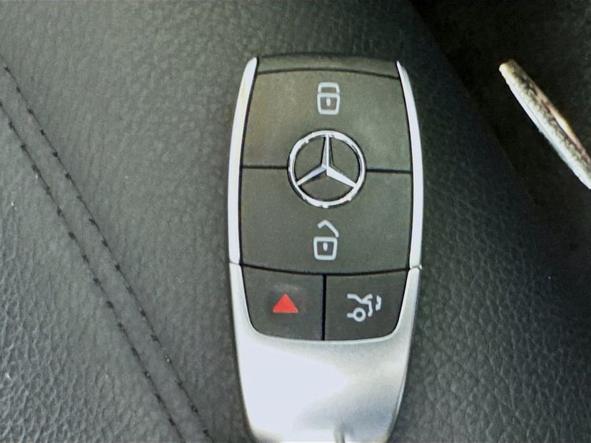 2020 Mercedes-Benz GLE - Image 38