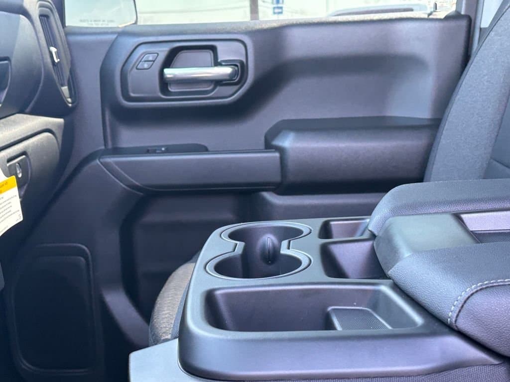 2026 Chevrolet Silverado 1500 - Image 12