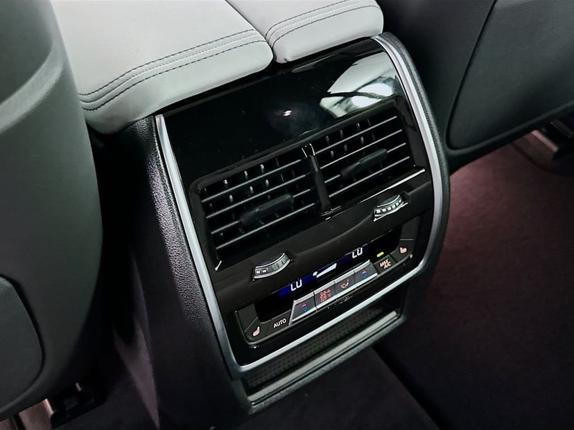 2026 BMW X5 - Image 18