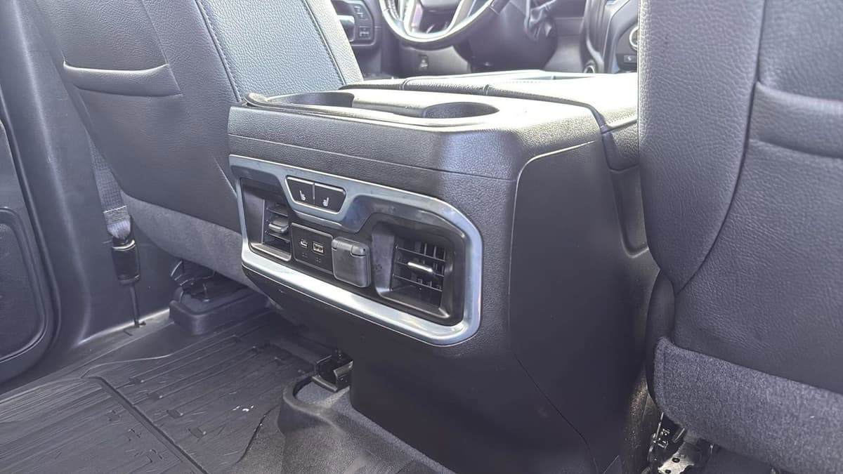 2022 GMC Sierra 2500HD - Image 28