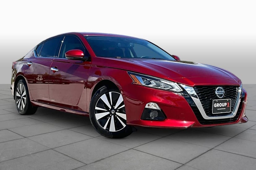 2020 Nissan Altima - Image 1