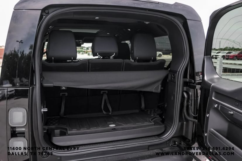 2026 Land Rover Defender 130 - Image 46