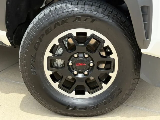 2025 Toyota Tacoma Hybrid - Image 2