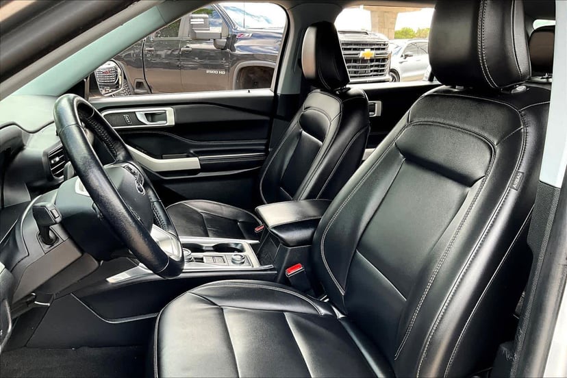 2022 Ford Explorer - Image 8