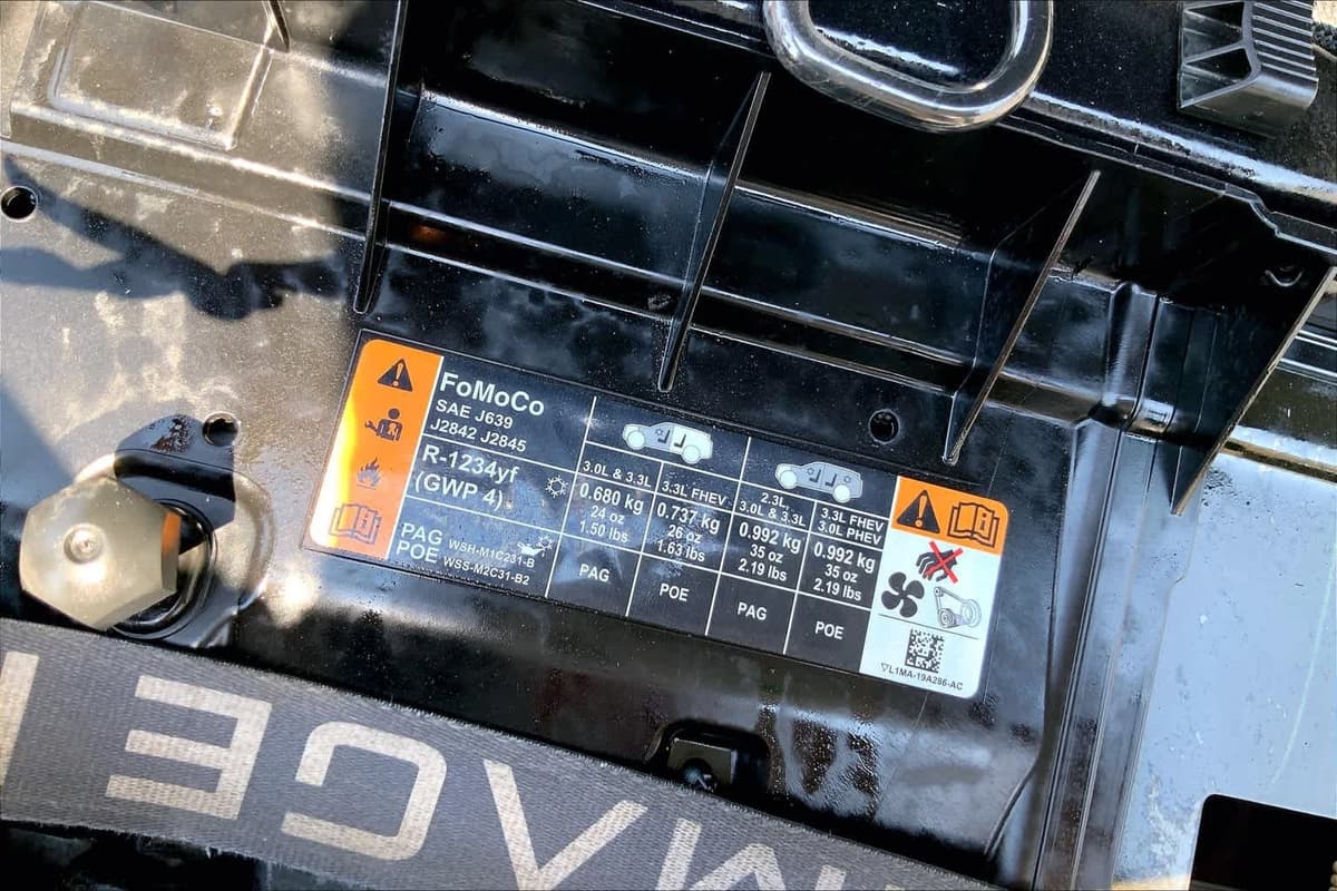 2023 Ford Explorer - Image 31