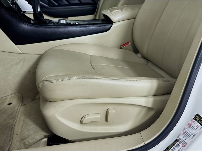 2017 INFINITI Q50 - Image 23