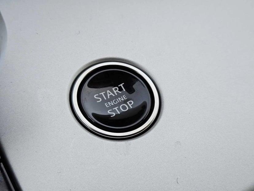 2026 LAND ROVER Range Rover - Image 18