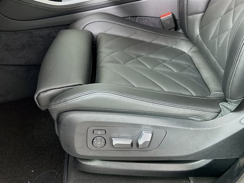 2026 BMW X5 - Image 21