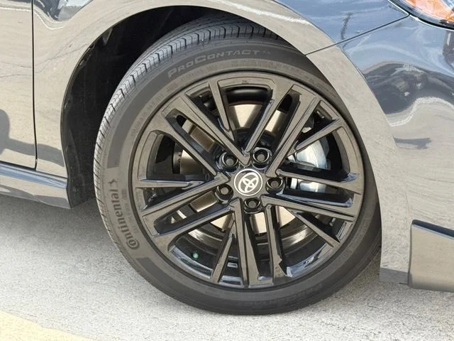2026 Toyota Camry - Image 2